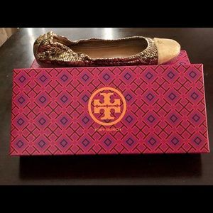 Tory Burch Gold Minnie Travel Ballet, size 9
